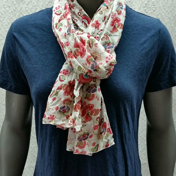 Spring/Summer Scarf - Picture 2 of 6